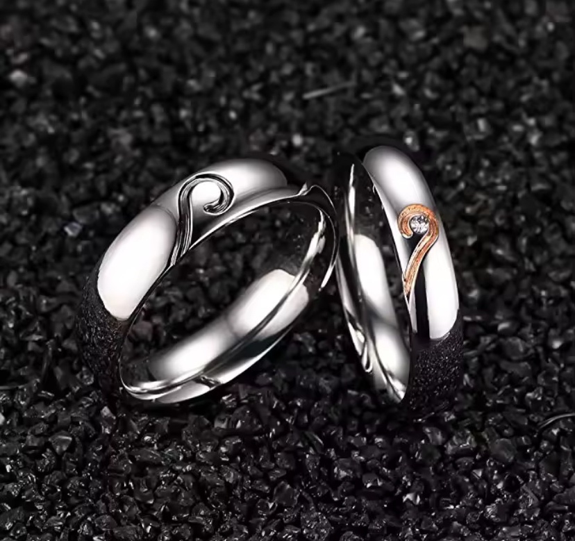 CUSTOMIZE ENGRAVING NAME RING