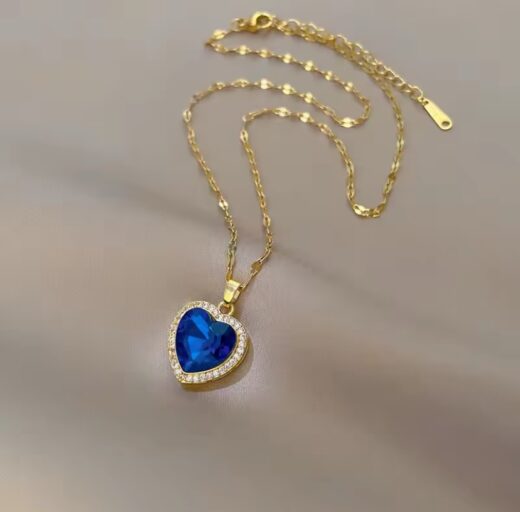 STEAL HEART NECKLACE