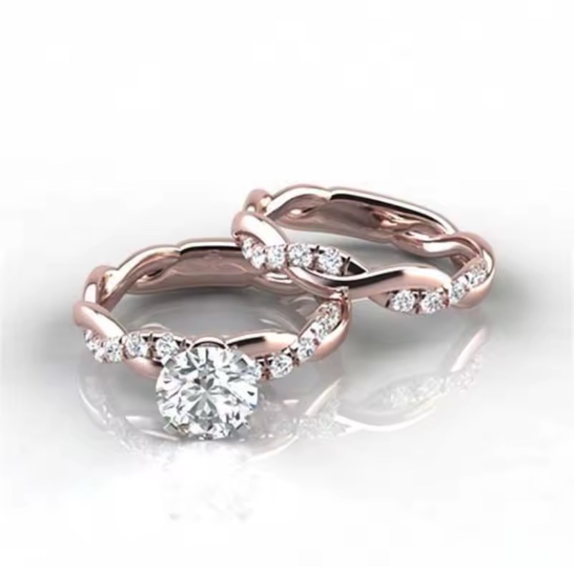 EXQUISITE RING