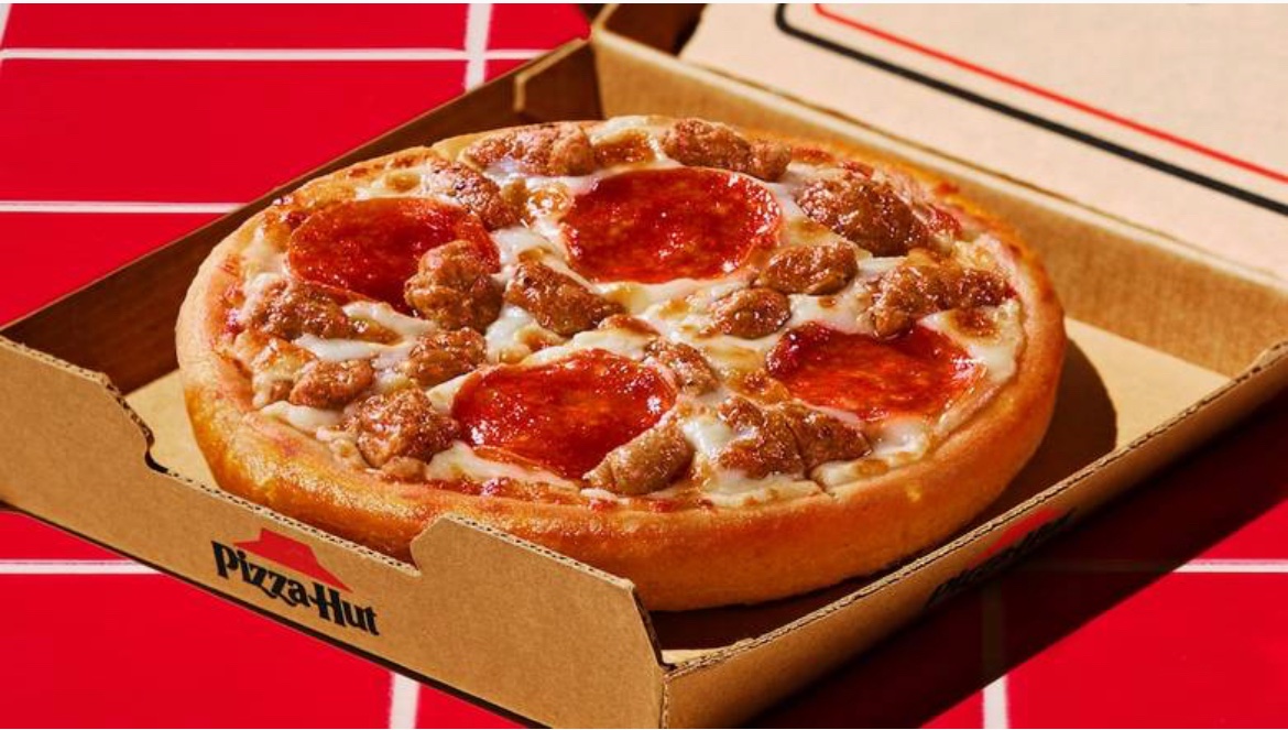 HOT PIZZA PAN & COKE